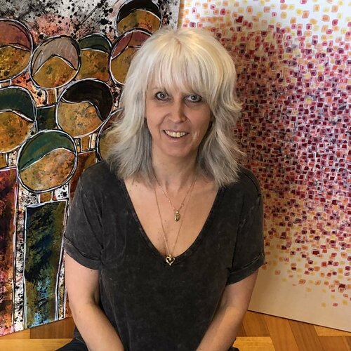 Volg Carol Zsolt op Singulart