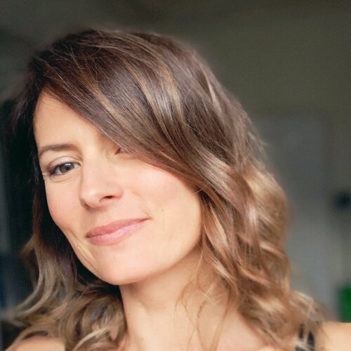 Sigue a Sangie en Singulart