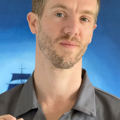 Follow Lance Hewison on Singulart