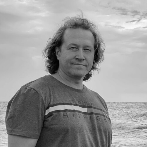 Volg Dmitry Syrov op Singulart