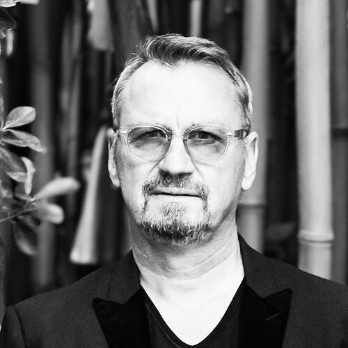 Folgen Sie Dietmar Brixy auf Singulart