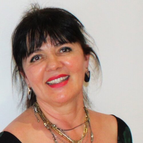 Segui Felicia Trales su Singulart