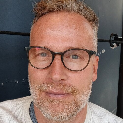 Segui Bernhard Sulser su Singulart