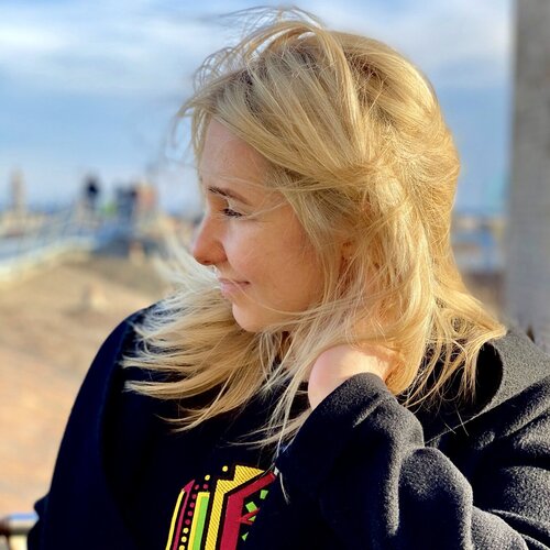 Volg Oksana Alekhina op Singulart