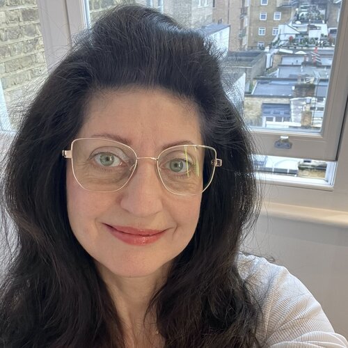 Folgen Sie Cristina Adria auf Singulart