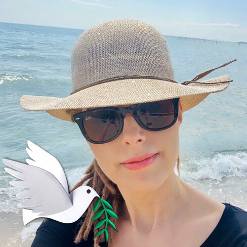 Suivez Veronica Vilsan sur Singulart
