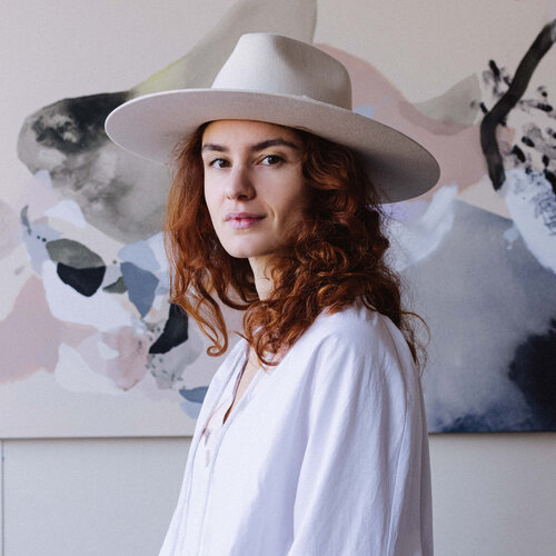 Folgen Sie Julia A. Etedi auf Singulart