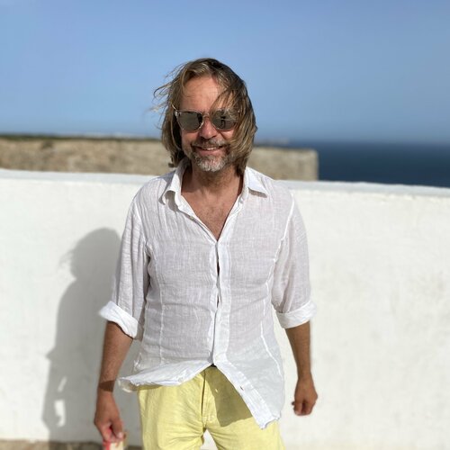 Folgen Sie Robert H N Rich auf Singulart