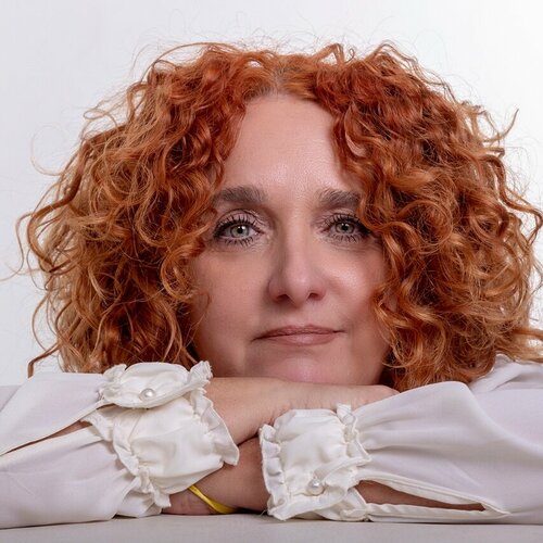 Volg Gabriela Tolomei op Singulart