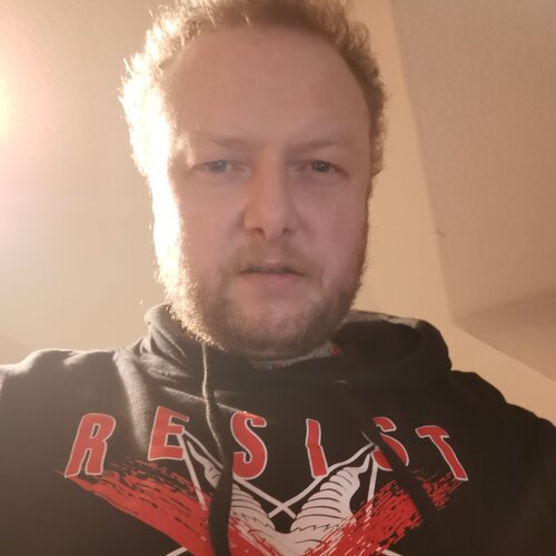 Segui Robbie MacKintosh su Singulart