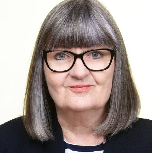 Segui Ute Roehe su Singulart