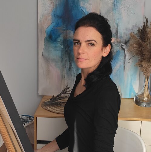Volg Martyna Wójcik op Singulart