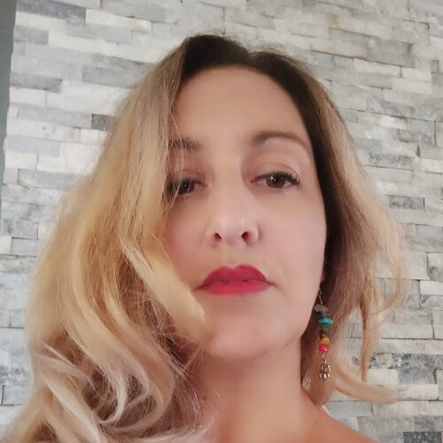 Volg laetitia GUADAGNA ASCIAK op Singulart