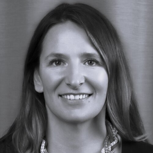 Follow Eva Stauber on Singulart