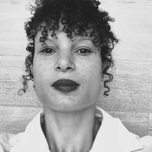 Volg Eve Lorena Pimentel op Singulart