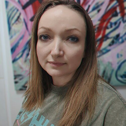 Segui Manuela Riedmann su Singulart