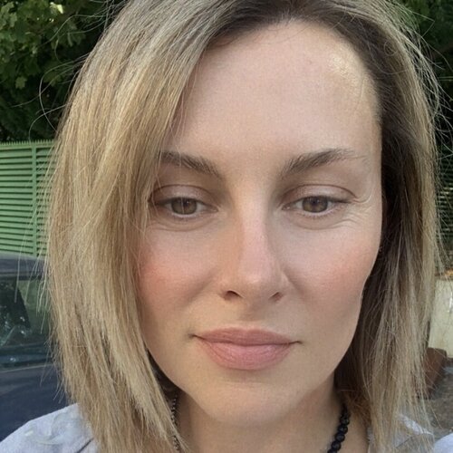 Volg Kosara Stankova op Singulart