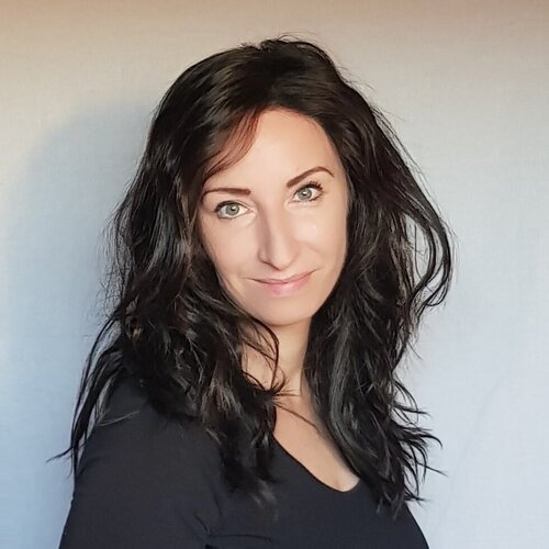 Volg Sarah Kube op Singulart