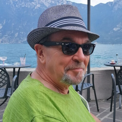 Volg Hans Batschauer op Singulart
