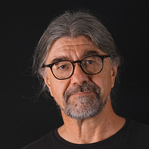 Follow Peter Teuschel on Singulart
