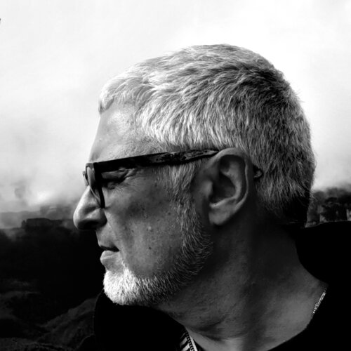 Follow Georg Perakis "Stukart" on Singulart