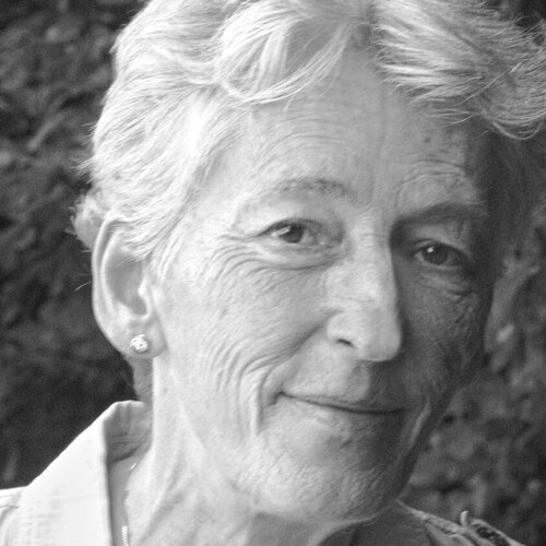 Volg Yasmine Belchener op Singulart