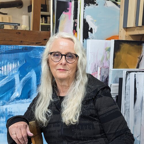 Volg Martina Furk op Singulart
