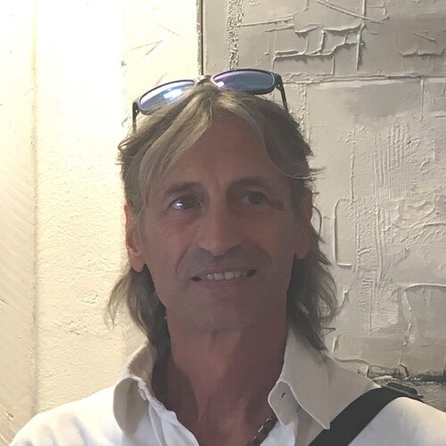 Volg Mirko Roncelli op Singulart