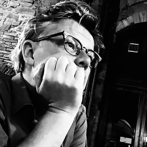 Suivez Dick van Dijk sur Singulart