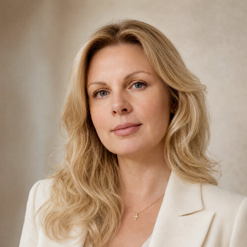 Follow TATIANA KARAPETIAN on Singulart