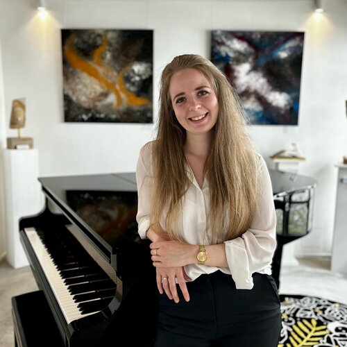 Volg Nicole Rudi op Singulart