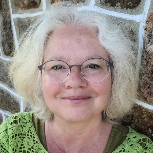 Volg Bettina Zedlitz op Singulart