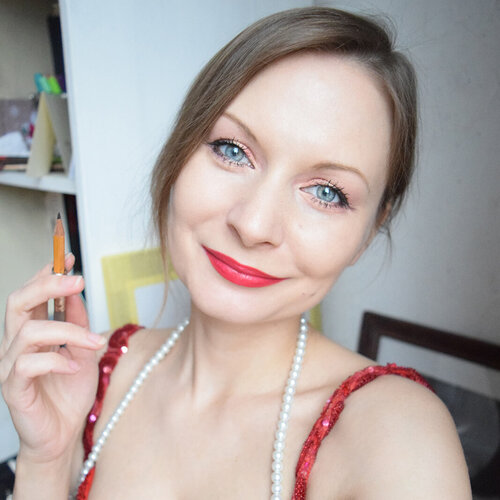 Volg OLEKSANDRA PETROVSKA op Singulart