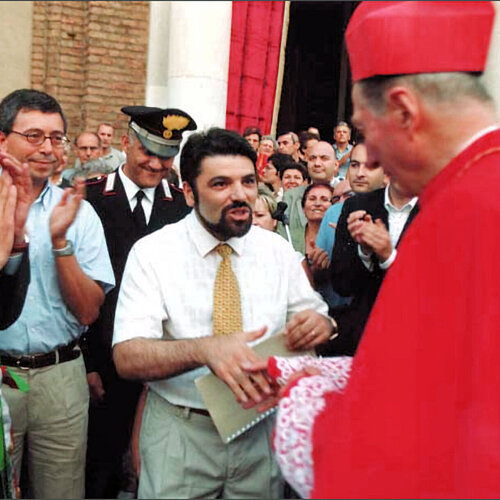 Volg Agostino Viola op Singulart