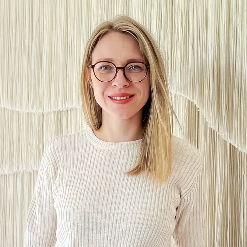Follow Katarzyna Biesiadecka on Singulart
