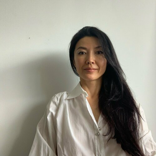 Segui Emi su Singulart