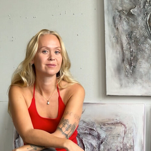 Follow Emmi Ohraniemi on Singulart