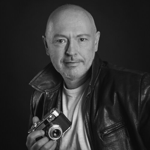 Volg Karlheinz Wachsenegger op Singulart