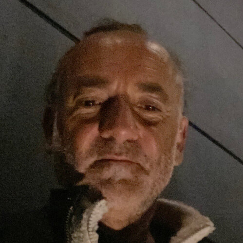 Sigue a Eric Besson en Singulart