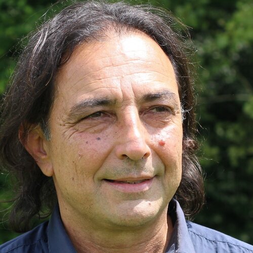 Volg Alessandro Christian Alfonzo op Singulart