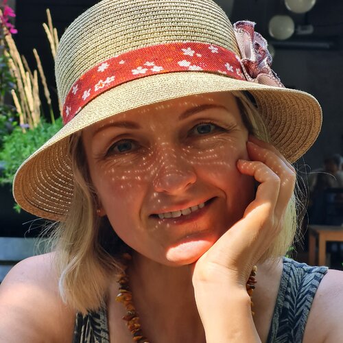 Volg Dalia Čistovaitė op Singulart