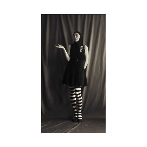 Sigue a Alice au Merveilles en Singulart
