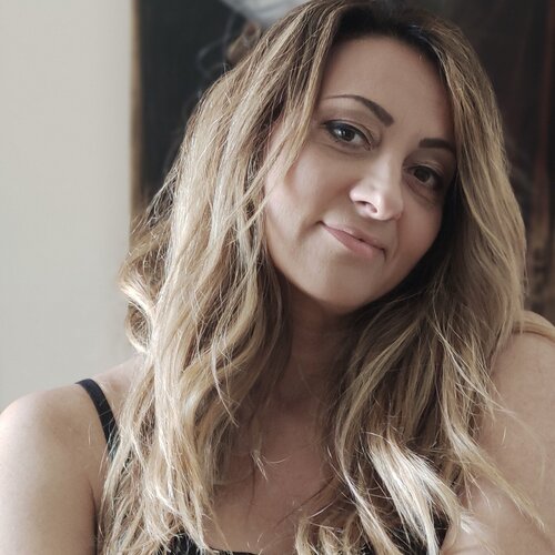 Segui UMAN Manuela Merlo su Singulart