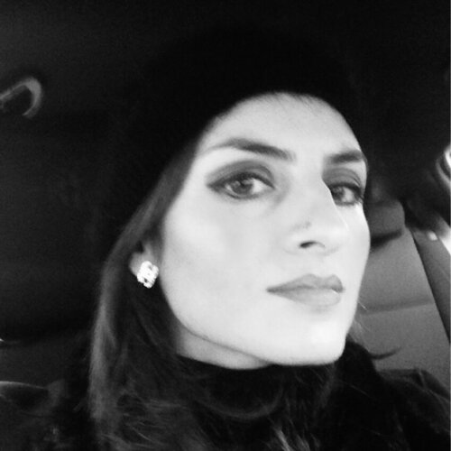 Volg Simona Messina op Singulart