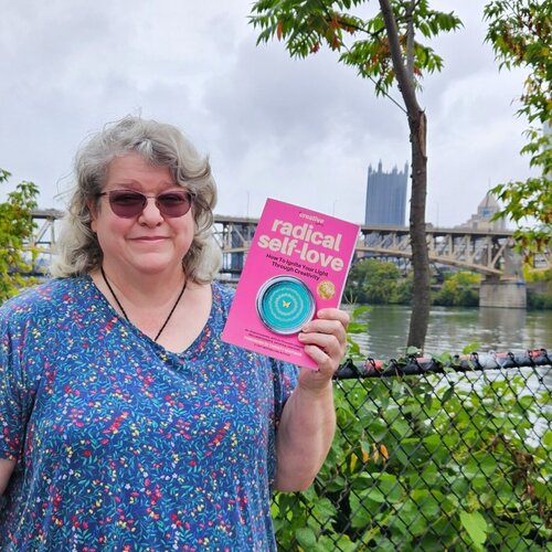 Suivez Joann Renner sur Singulart