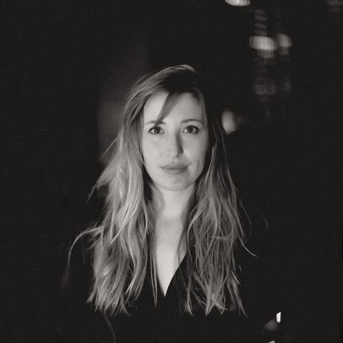 Follow Sabrina Schnell on Singulart