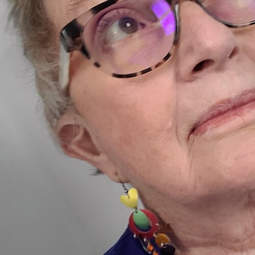 Sigue a Glenna Mills en Singulart