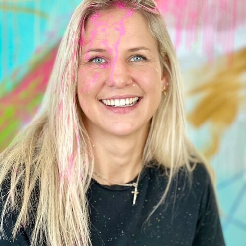 Volg Maho.art Magdalena Holler op Singulart