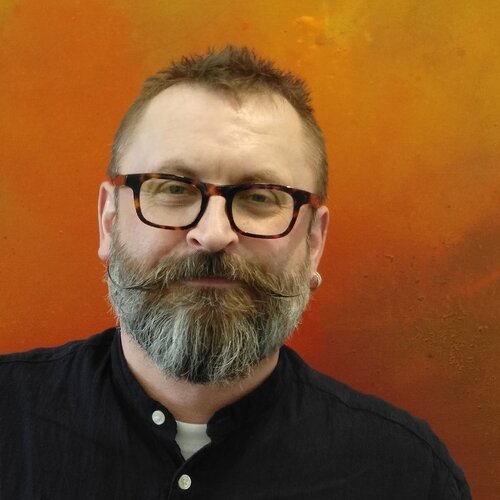 Volg Hartmut Häcker op Singulart