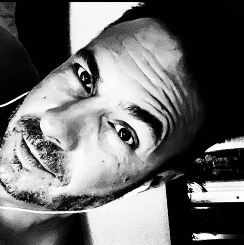 Follow Gaël Poirier on Singulart
